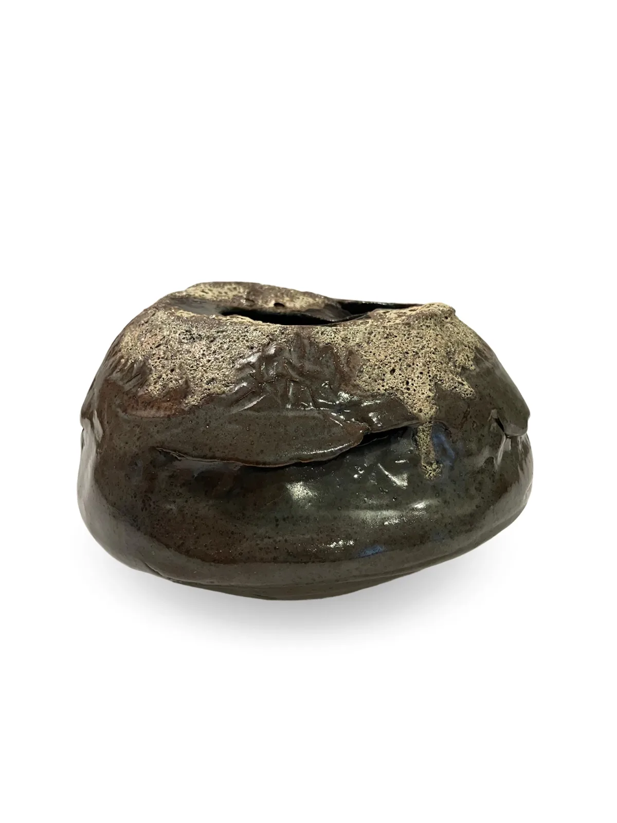 Low Vessel 03, hand-built ceramic by Yael Aloni-Netzer