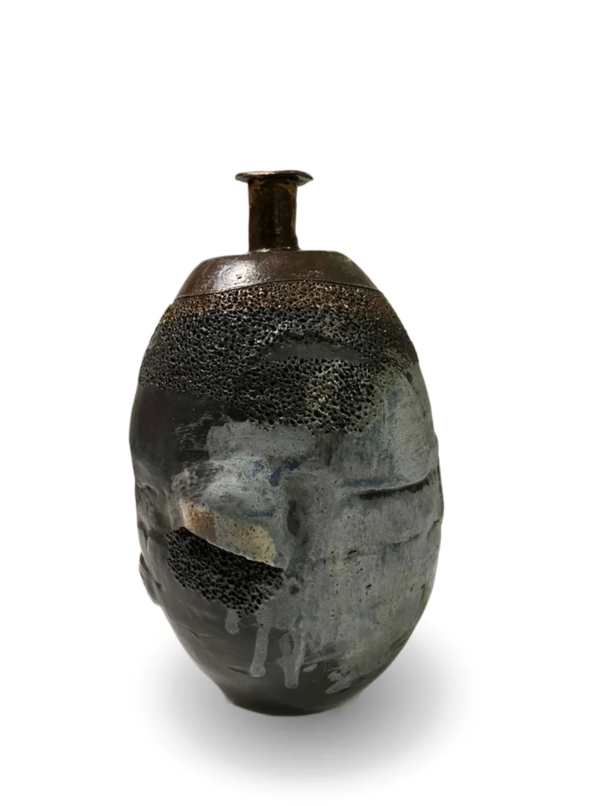 Rounded Volume 09, hand-built ceramic by Yael Aloni-Netzer